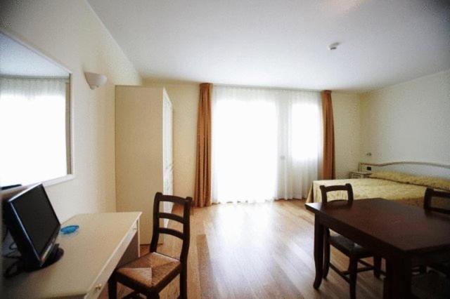 מוגליאנו ונטו Hotel Semi Di Limone מראה חיצוני תמונה